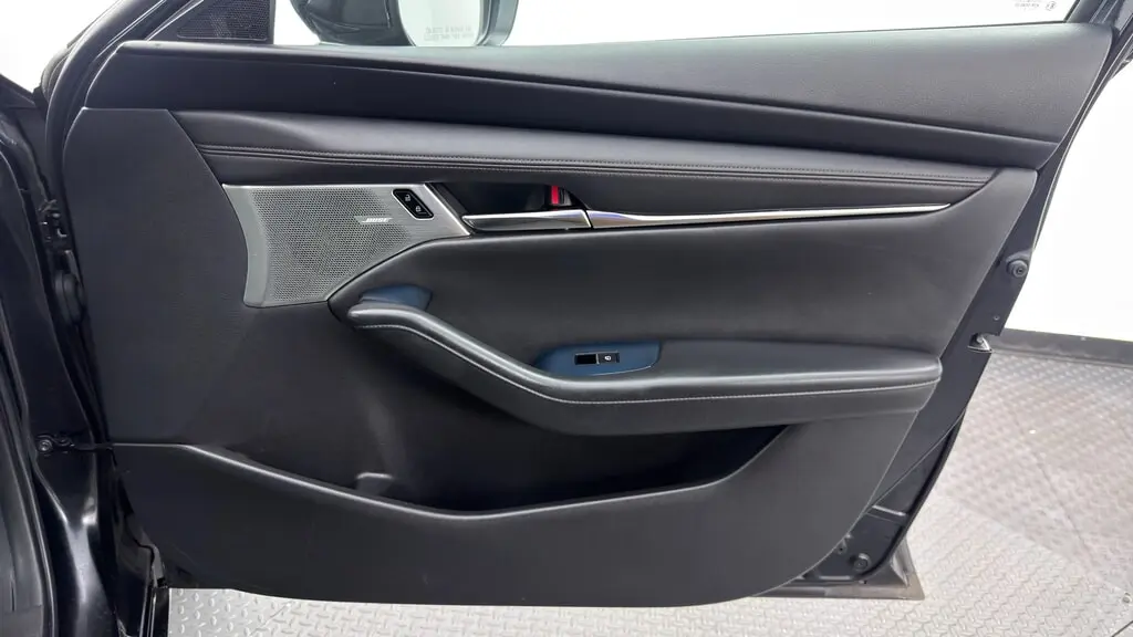 2019 MAZDA MAZDA3 W/PREFERRED PKG photo 21