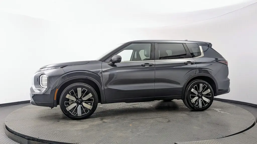 Florida Fine Cars - Used MITSUBISHI OUTLANDER 2025 MIAMI SE