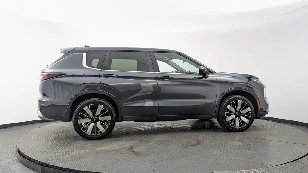 Florida Fine Cars - Used MITSUBISHI OUTLANDER 2025 MIAMI SE