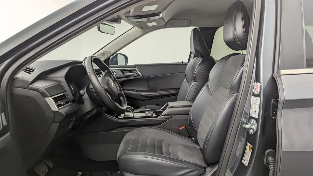 Florida Fine Cars - Used MITSUBISHI OUTLANDER 2025 MIAMI SE