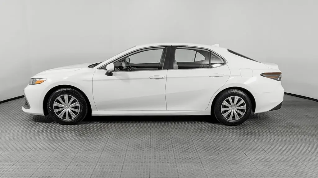 Florida Fine Cars - Used TOYOTA CAMRY 2022 ORLANDO HYBRID LE