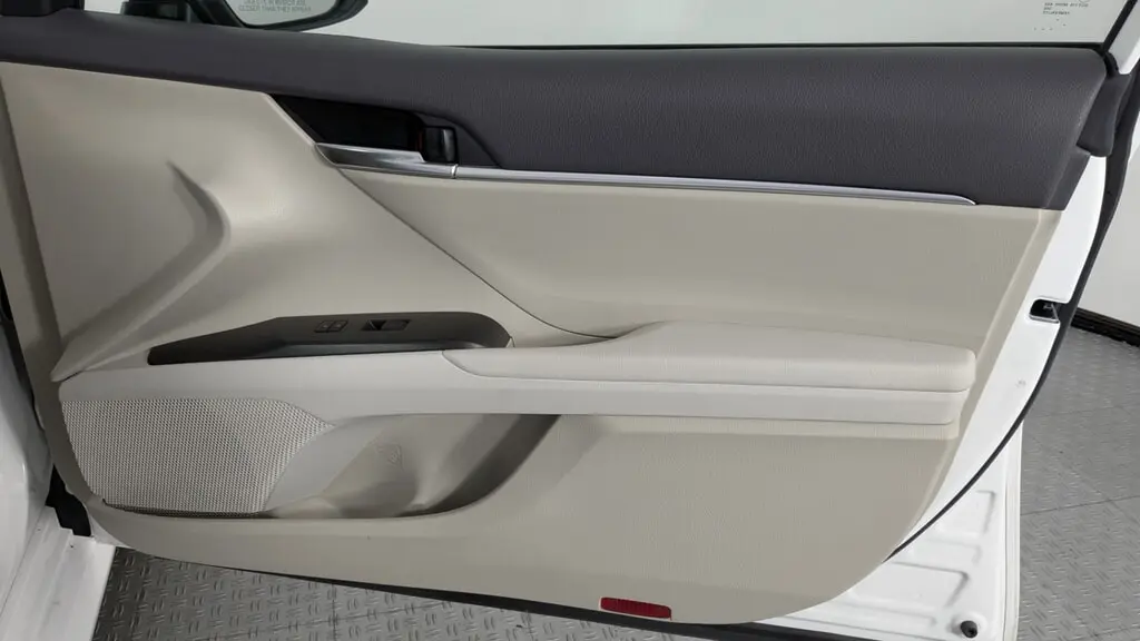 Florida Fine Cars - Used TOYOTA CAMRY 2022 ORLANDO HYBRID LE