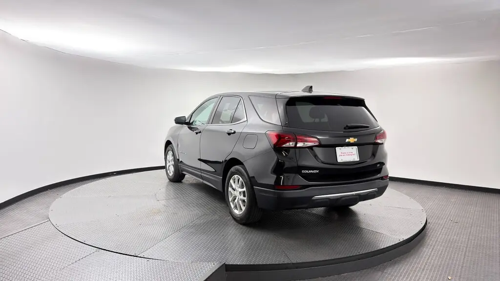 2023 CHEVROLET EQUINOX LT photo 5