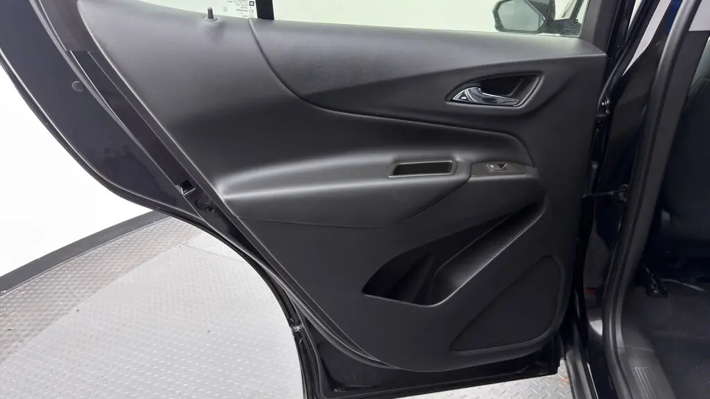 2023 CHEVROLET EQUINOX LT photo 15