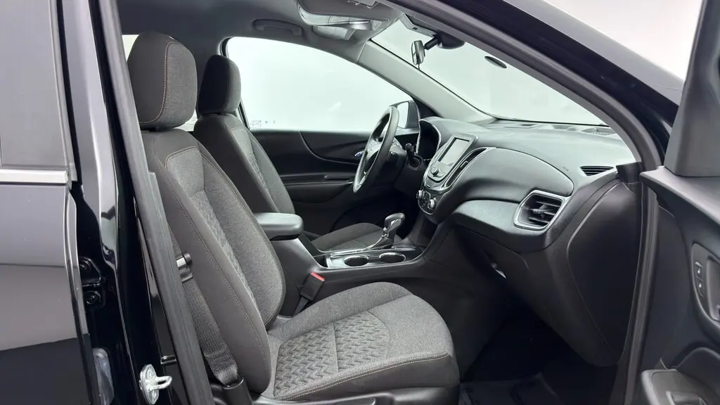 2023 CHEVROLET EQUINOX LT photo 21