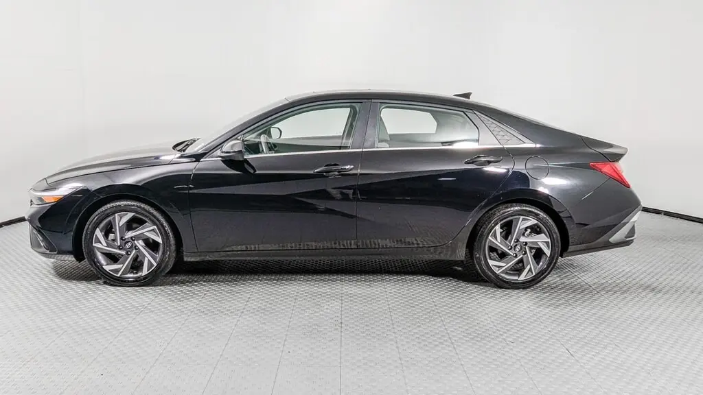 Florida Fine Cars - Used HYUNDAI ELANTRA 2025 ORLANDO SEL CONVENIENCE
