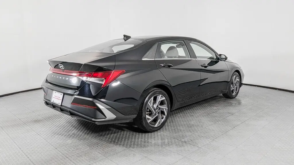 Florida Fine Cars - Used HYUNDAI ELANTRA 2025 ORLANDO SEL CONVENIENCE