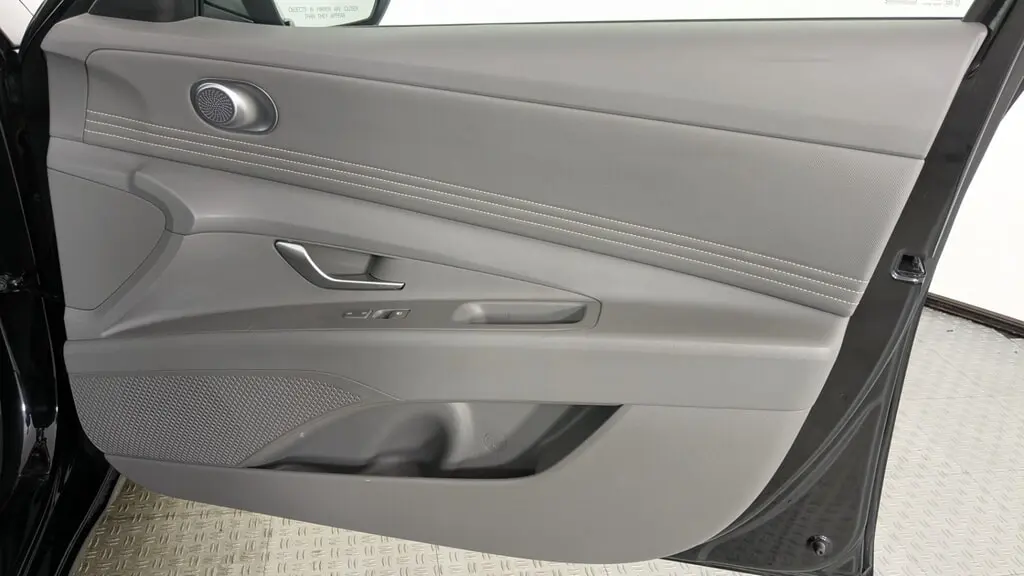 Florida Fine Cars - Used HYUNDAI ELANTRA 2025 ORLANDO SEL CONVENIENCE