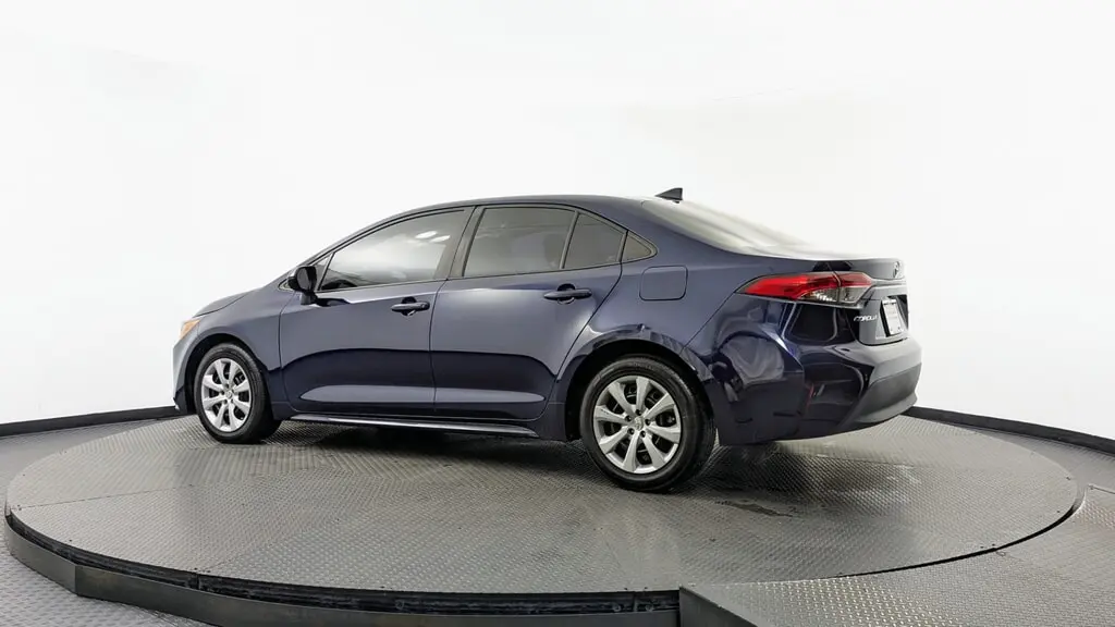 2024 TOYOTA COROLLA LE photo 5