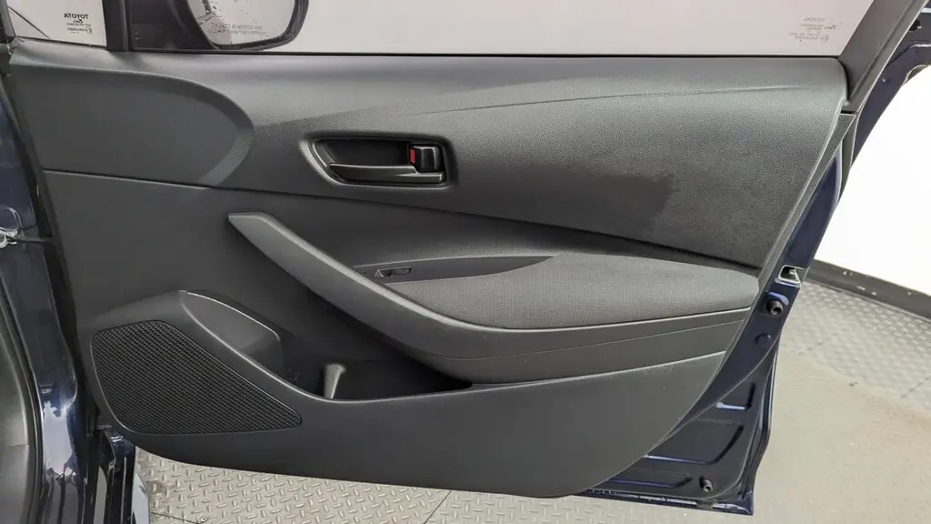 2024 TOYOTA COROLLA LE photo 21