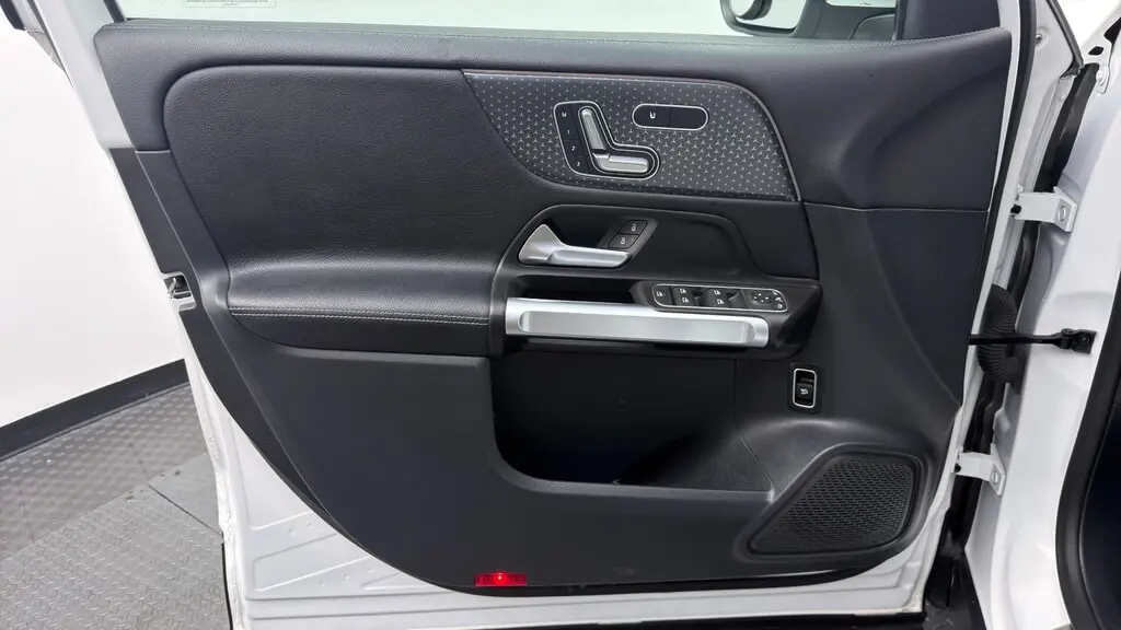 Florida Fine Cars - Used MERCEDES-BENZ GLB 2024 WEST PALM GLB 250