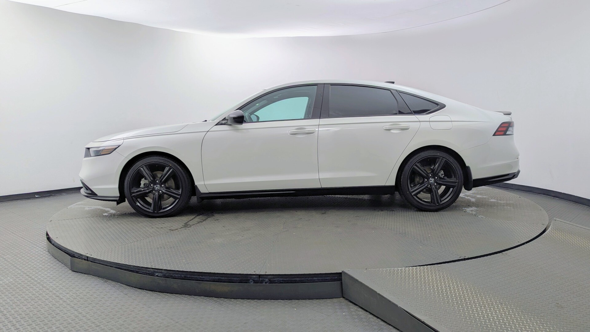 Florida Fine Cars - Used vehicle - SEDAN HONDA ACCORD HYBRID 2023