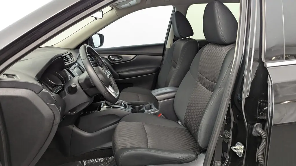 2020 NISSAN ROGUE SV photo 13