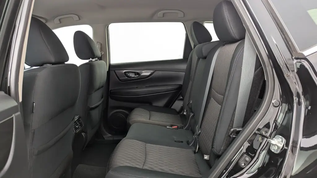 2020 NISSAN ROGUE SV photo 16