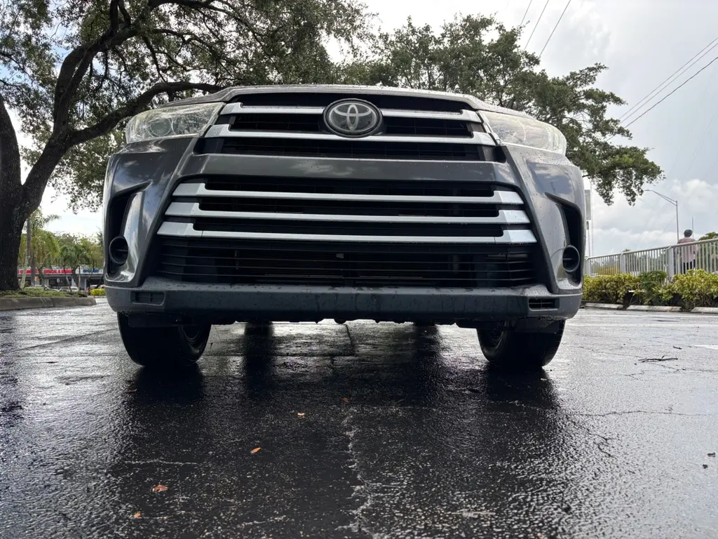 Florida Fine Cars - Used TOYOTA HIGHLANDER 2018 MIAMI LE