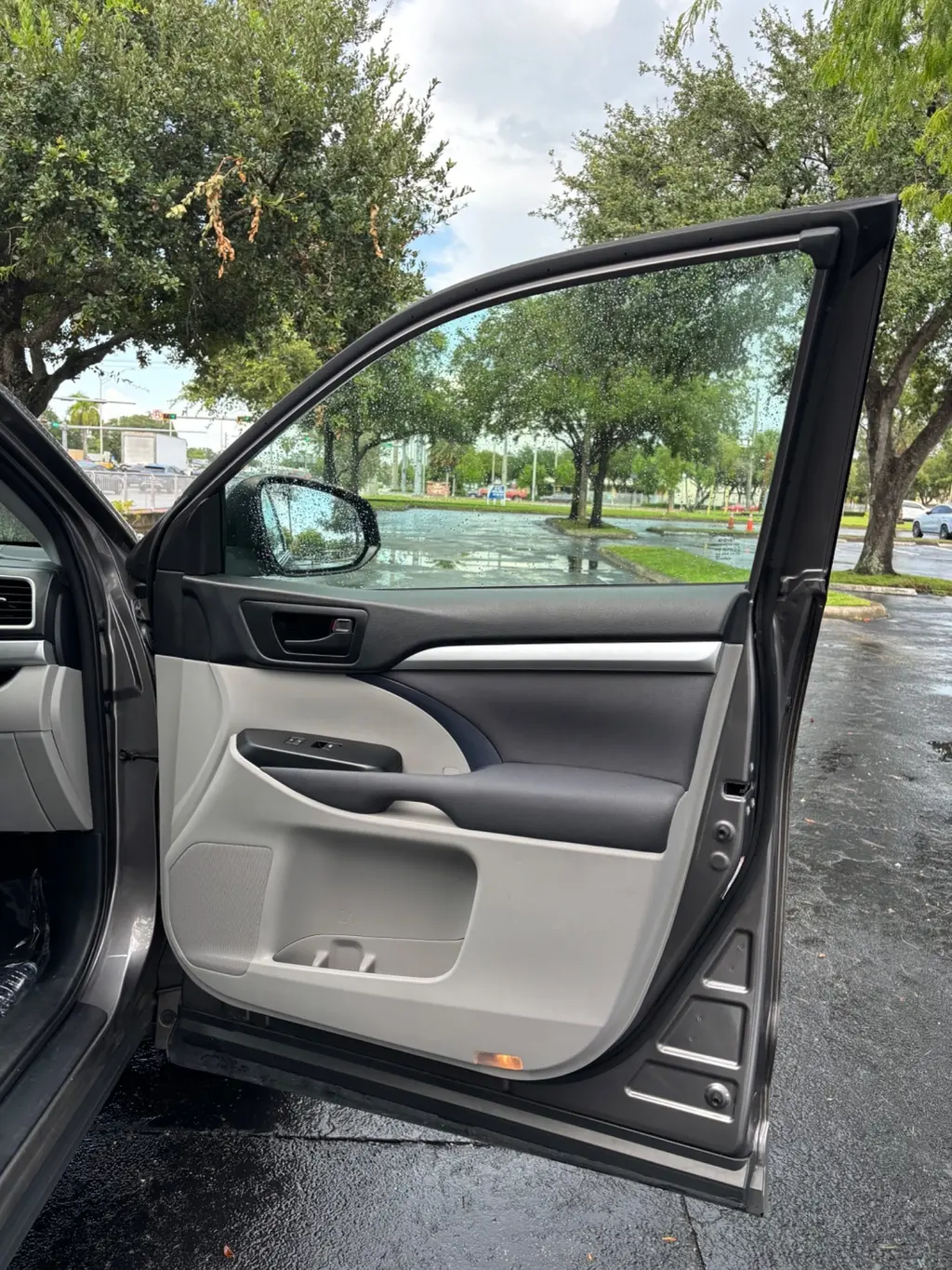 Florida Fine Cars - Used TOYOTA HIGHLANDER 2018 MIAMI LE