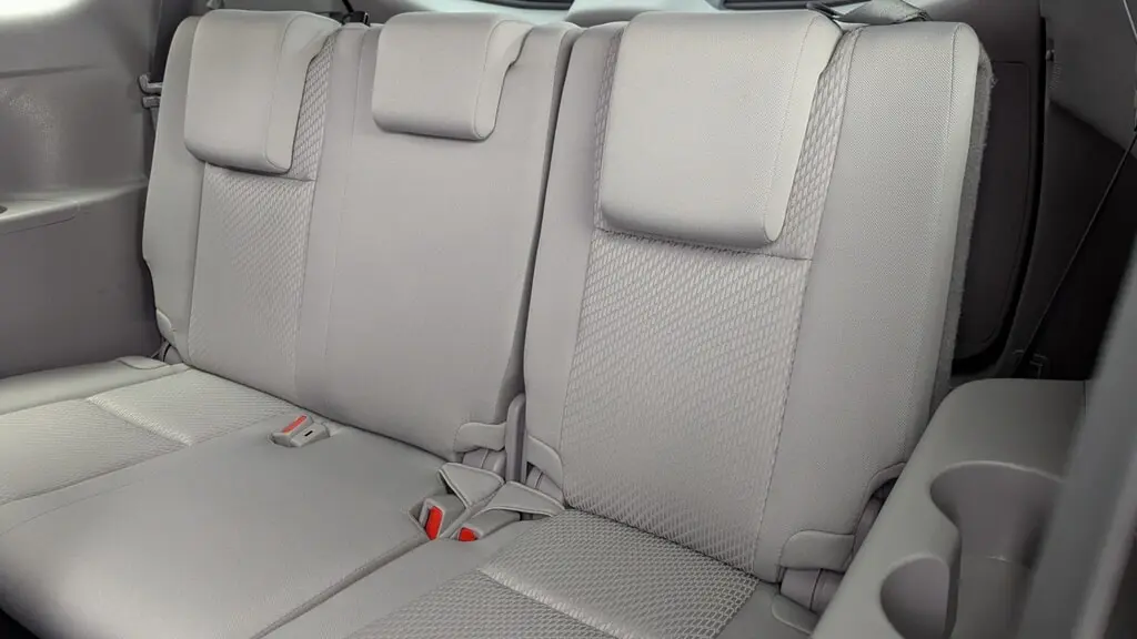 2018 TOYOTA HIGHLANDER LE photo 17