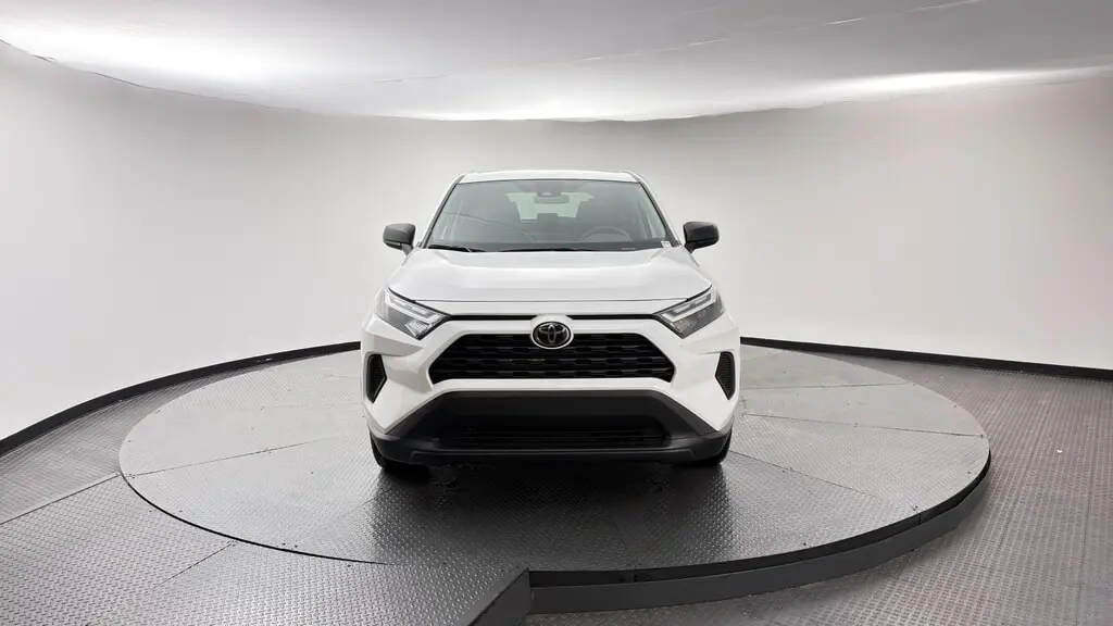 2025 TOYOTA RAV4 LE photo 11