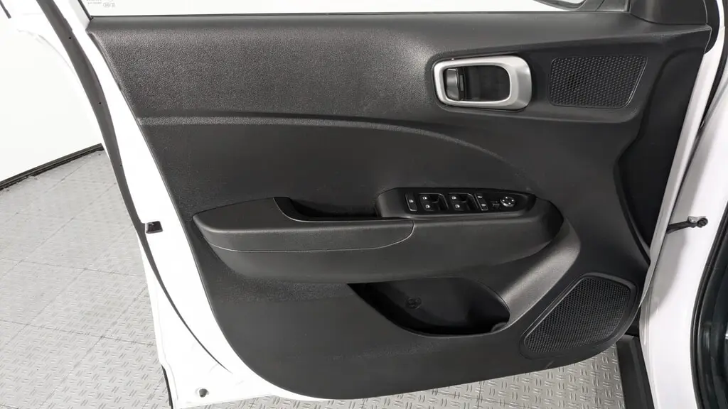 Florida Fine Cars - Used HYUNDAI VENUE 2025 ORLANDO SEL