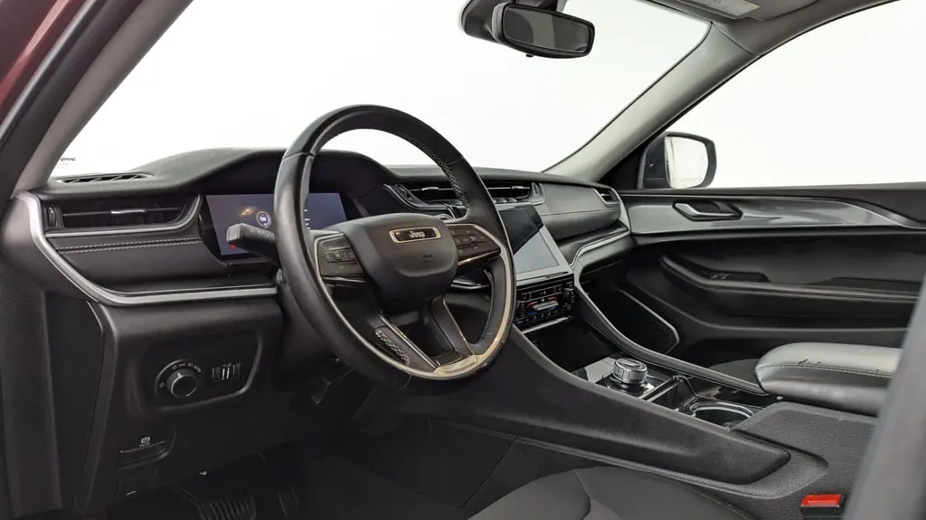 2022 JEEP GRAND CHEROKEE L LAREDO photo 25