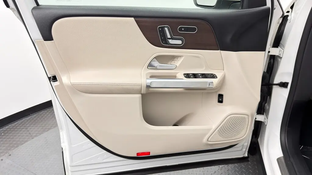 Florida Fine Cars - Used MERCEDES-BENZ GLB 2023 WEST PALM GLB 250