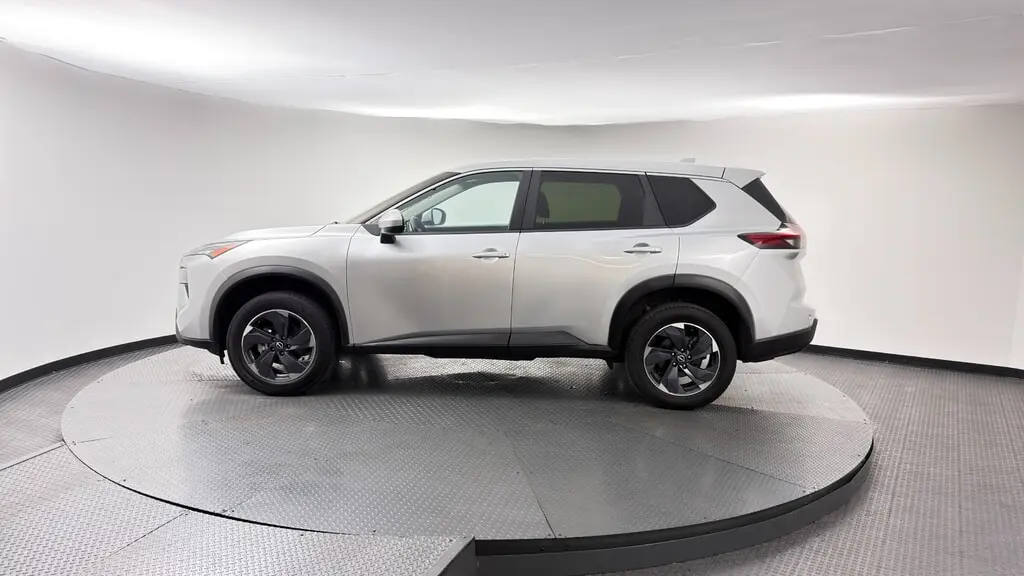 2024 NISSAN ROGUE SV photo 2