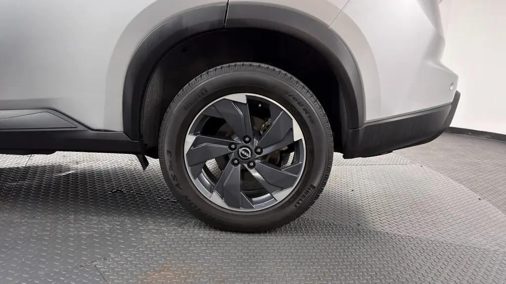 2024 NISSAN ROGUE SV photo 38