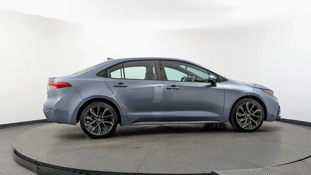 2022 TOYOTA COROLLA SE photo 8