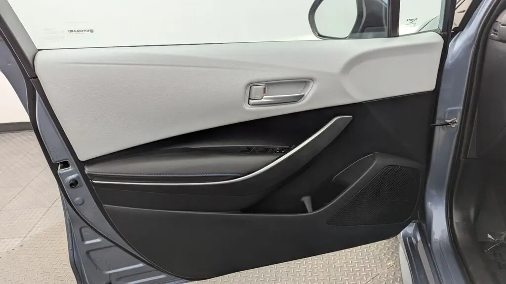 2022 TOYOTA COROLLA SE photo 12