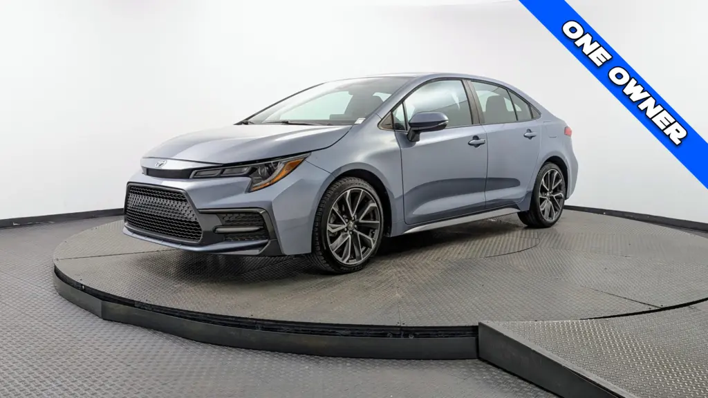 2022 TOYOTA COROLLA SE photo 1