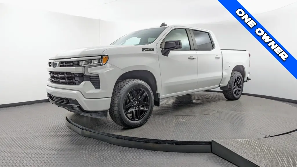 2023 CHEVROLET SILVERADO 1500 RST photo 1