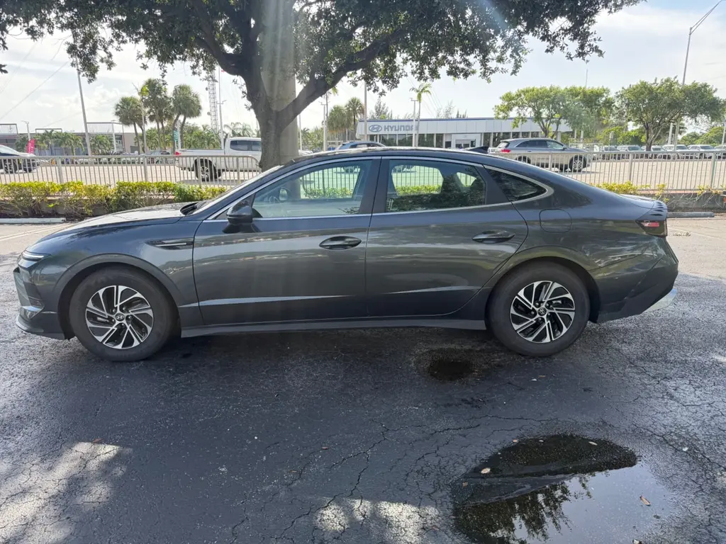 Florida Fine Cars - Used HYUNDAI SONATA HYBRID 2026 MARGATE BLUE