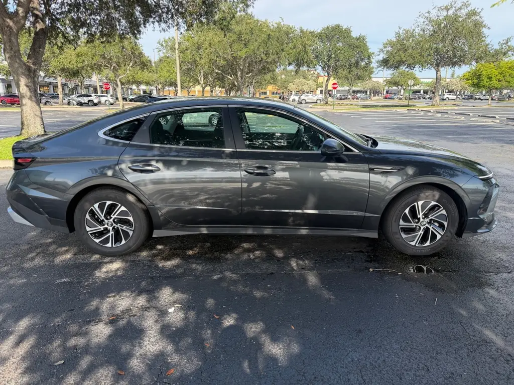 Florida Fine Cars - Used HYUNDAI SONATA HYBRID 2026 MARGATE BLUE