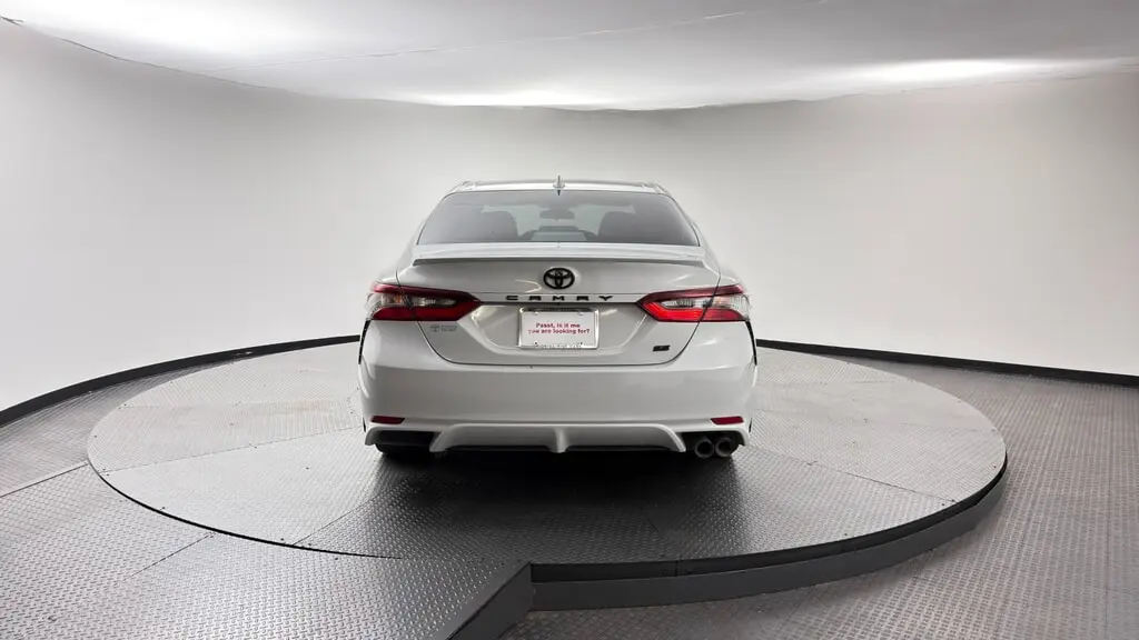 2022 TOYOTA CAMRY SE photo 6