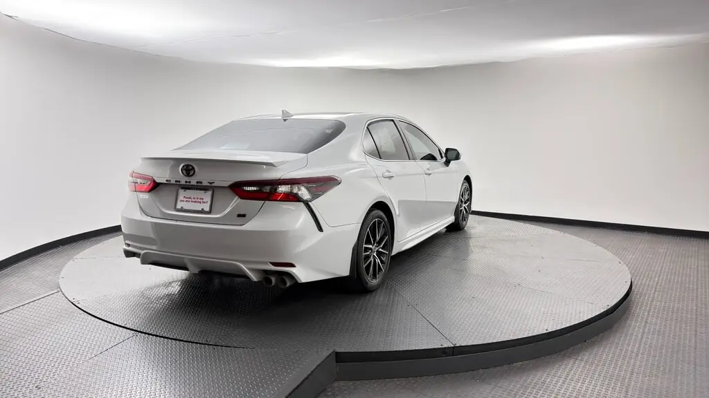 2022 TOYOTA CAMRY SE photo 7
