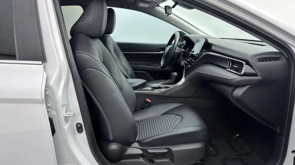 2022 TOYOTA CAMRY SE photo 21