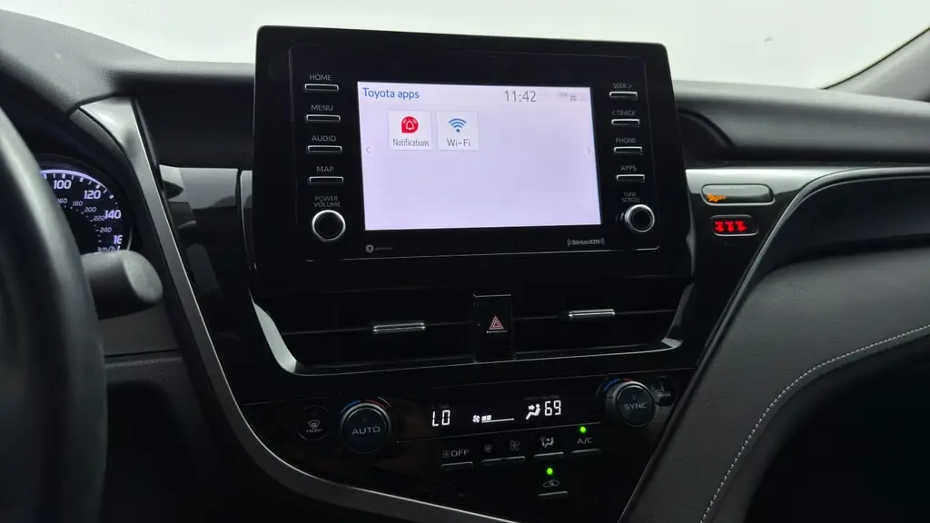 2022 TOYOTA CAMRY SE photo 30