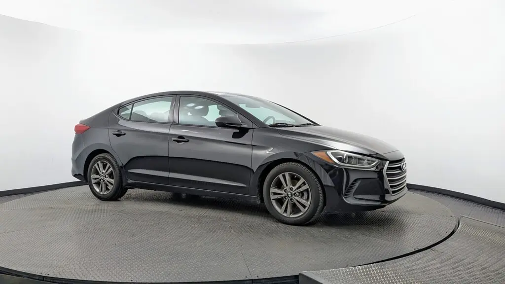 2017 HYUNDAI ELANTRA SE photo 10