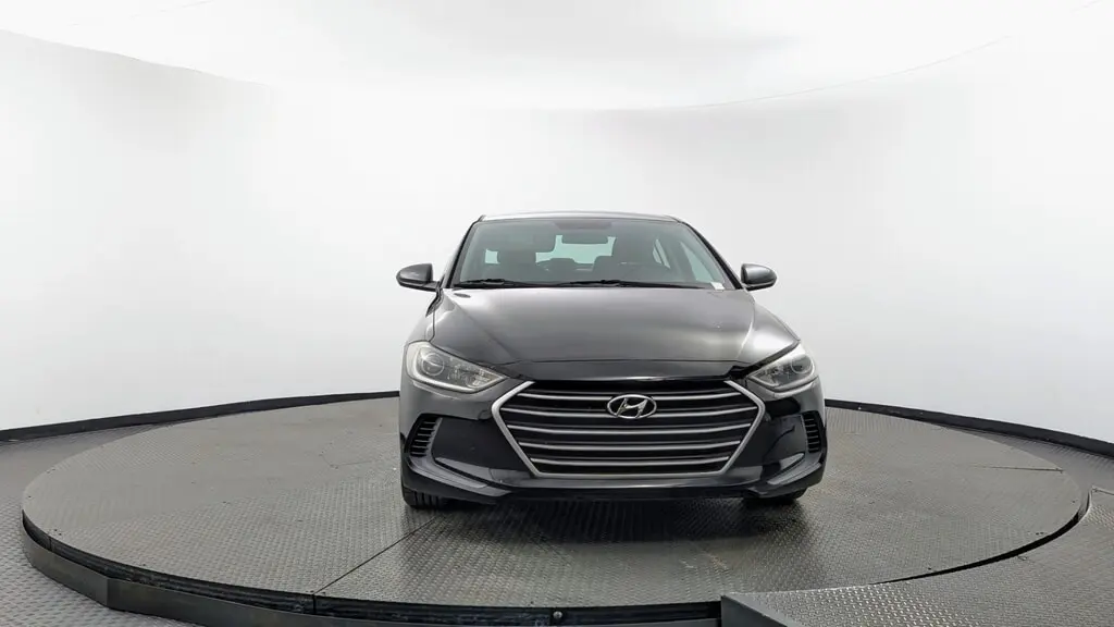 2017 HYUNDAI ELANTRA SE photo 11