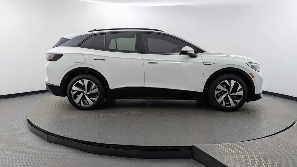 2023 VOLKSWAGEN ID.4 PRO photo 8