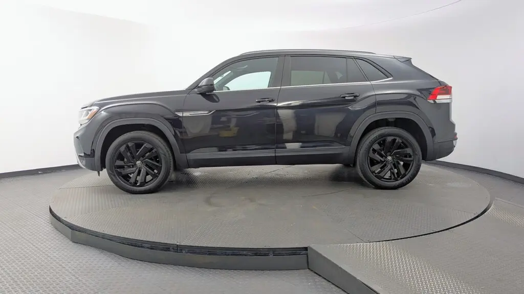 2022 VOLKSWAGEN ATLAS CROSS SPORT 2.0T SE W/TECHNOLOGY photo 2