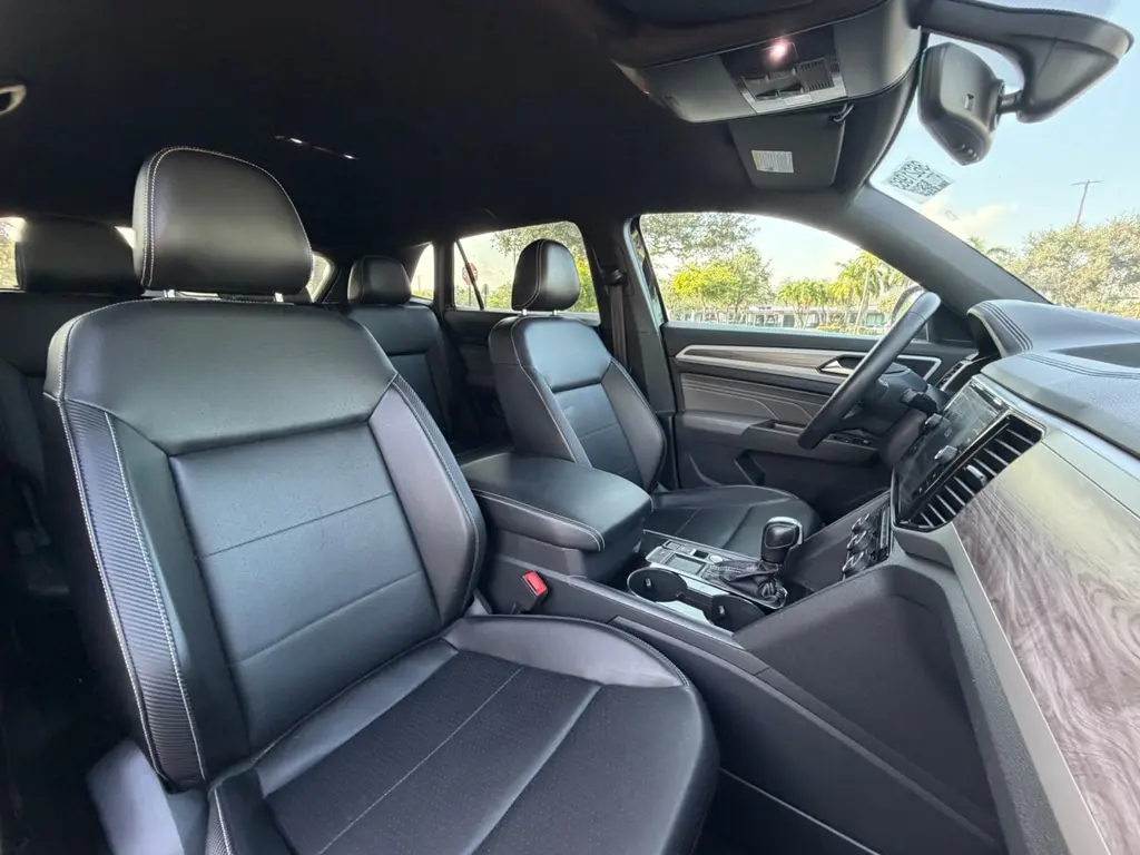 Florida Fine Cars - Used VOLKSWAGEN ATLAS CROSS SPORT 2022 MIAMI 2.0T SE W/TECHNOLOGY