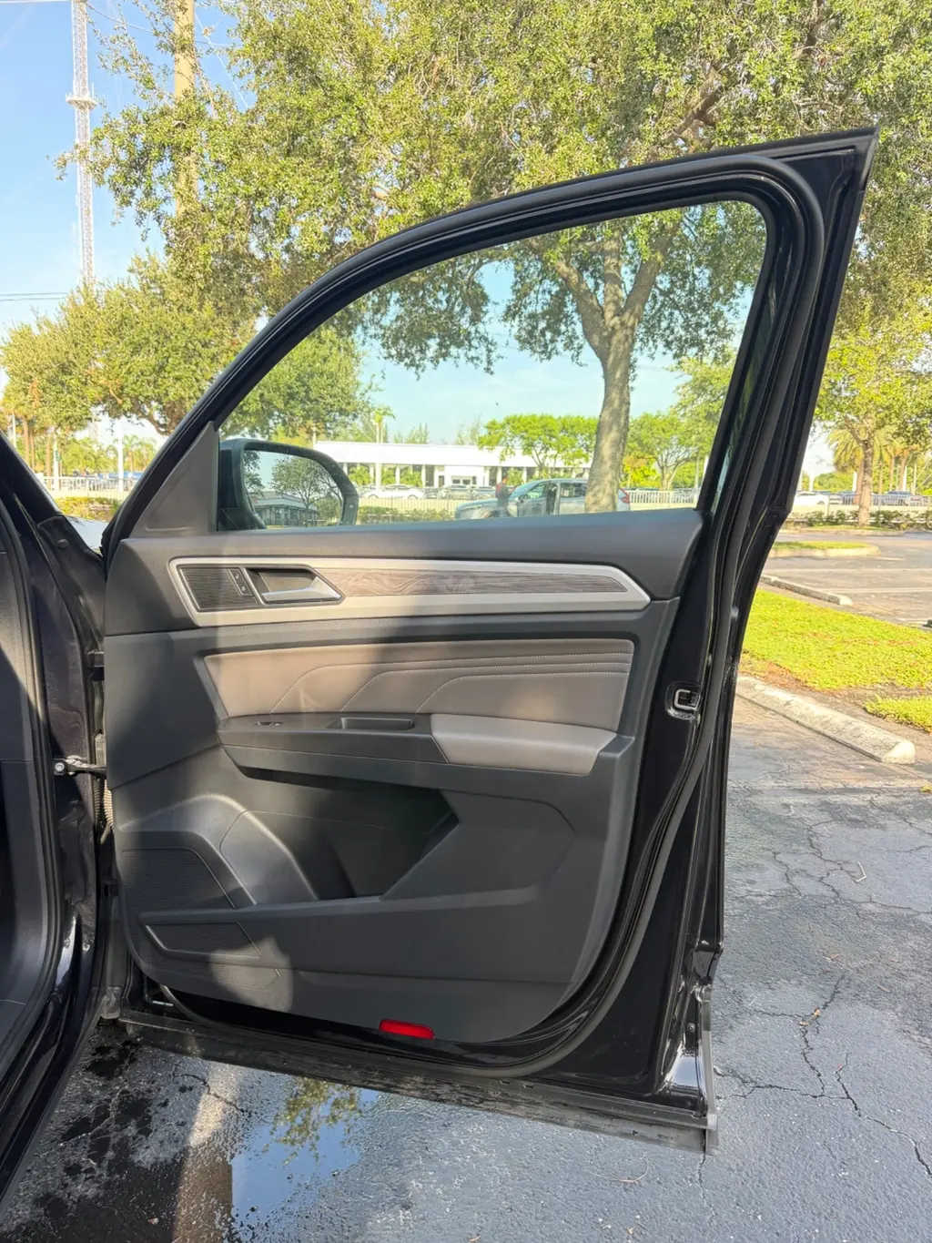 Florida Fine Cars - Used VOLKSWAGEN ATLAS CROSS SPORT 2022 MIAMI 2.0T SE W/TECHNOLOGY