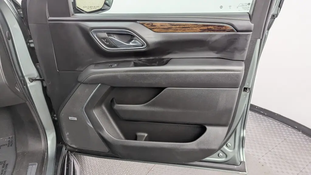 2023 CHEVROLET SUBURBAN PREMIER photo 23
