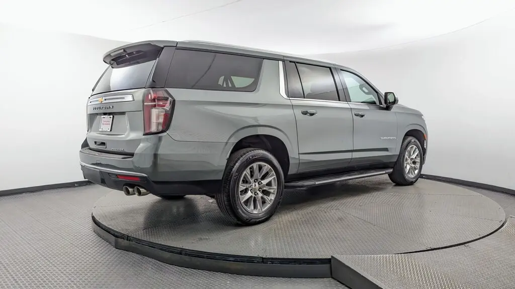 2023 CHEVROLET SUBURBAN PREMIER photo 7