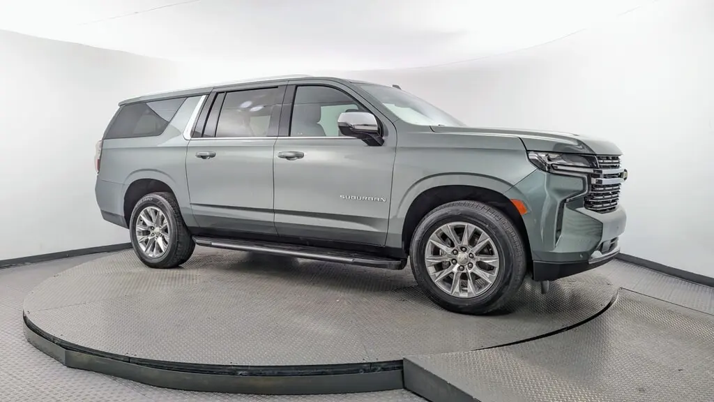 2023 CHEVROLET SUBURBAN PREMIER photo 10