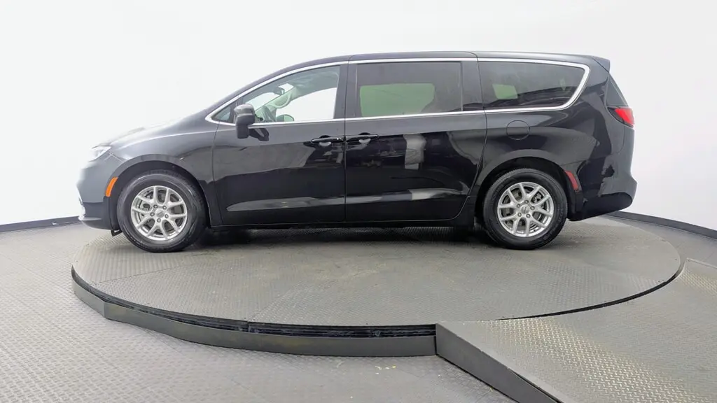 Florida Fine Cars - Used CHRYSLER PACIFICA 2023 MIAMI TOURING L
