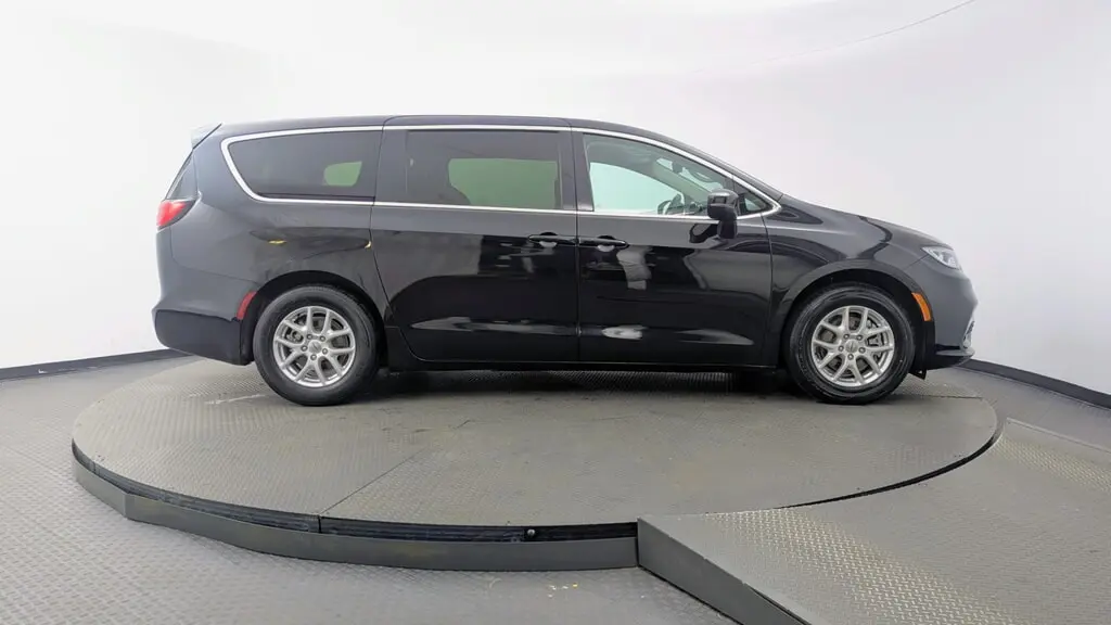 Florida Fine Cars - Used CHRYSLER PACIFICA 2023 MIAMI TOURING L