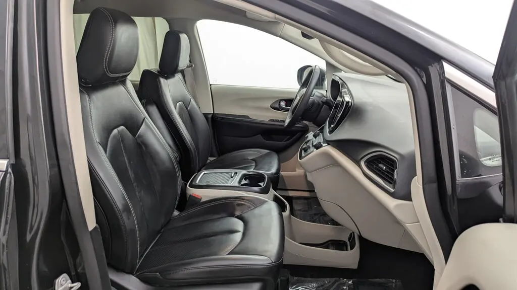 Florida Fine Cars - Used CHRYSLER PACIFICA 2023 MIAMI TOURING L