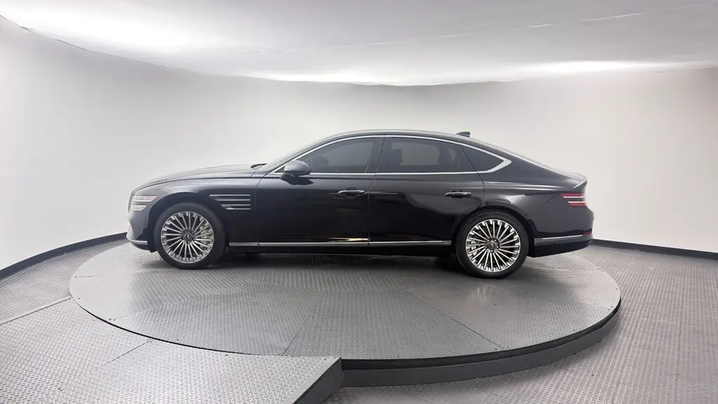 2024 GENESIS ELECTRIFIED G80 ADVANCED photo 2